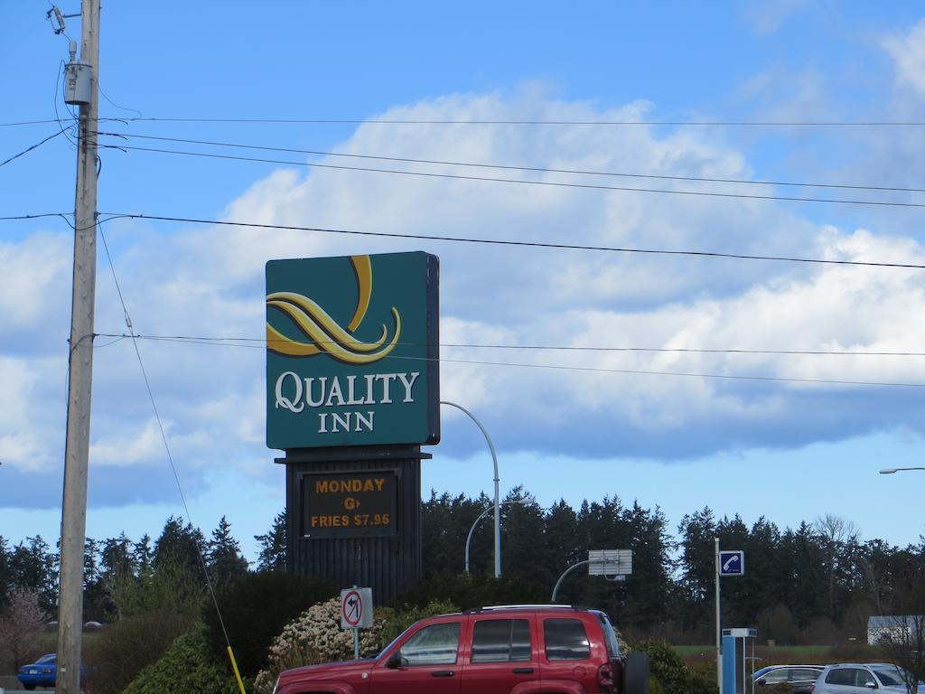 Quality Inn Waddling Dog Saanichton Zewnętrze zdjęcie