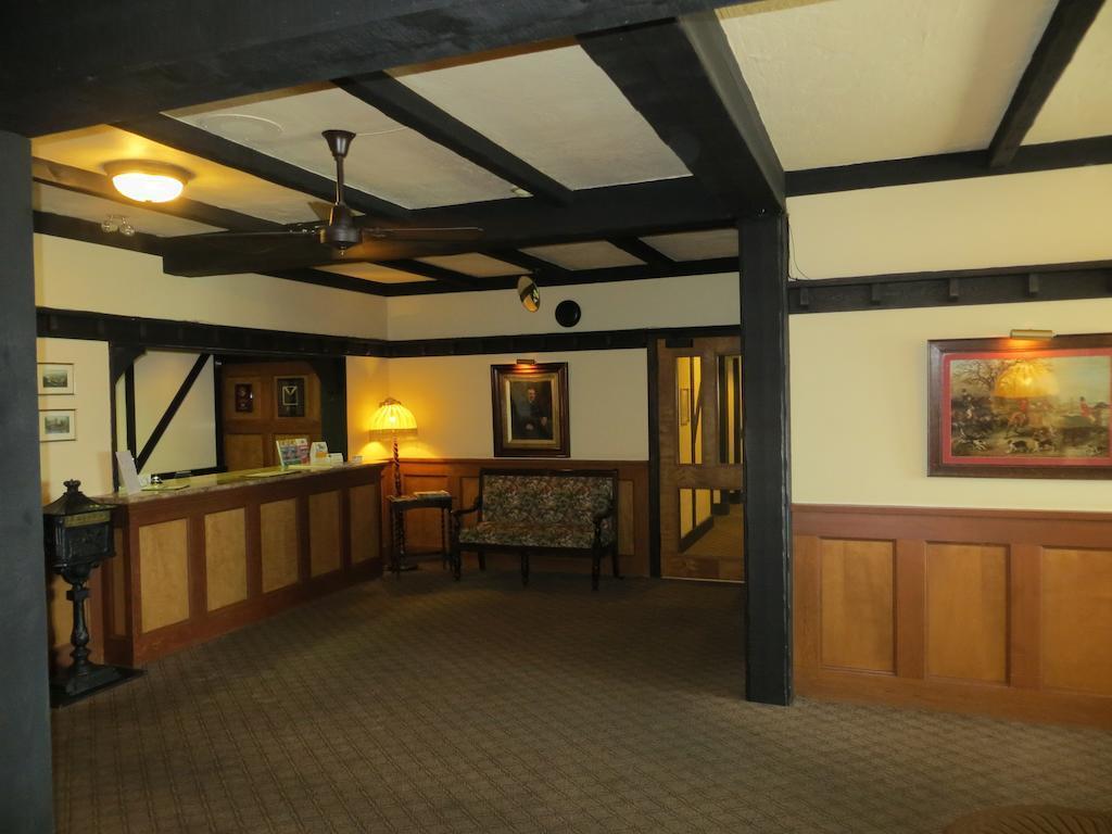 Quality Inn Waddling Dog Saanichton Zewnętrze zdjęcie